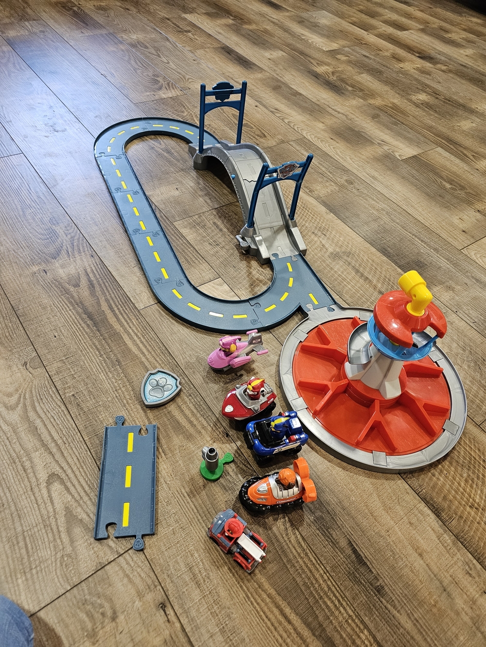 Paw Patrol Launch N Lookout Partial Set 5 Pups In Vehicles Track Chase Zuma Skyy